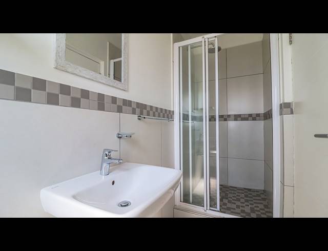 2 BEDROOM APARTMENT TO LET IN UMHLANGA RIDGE